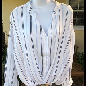 Button down 💕 5/$25 or original price